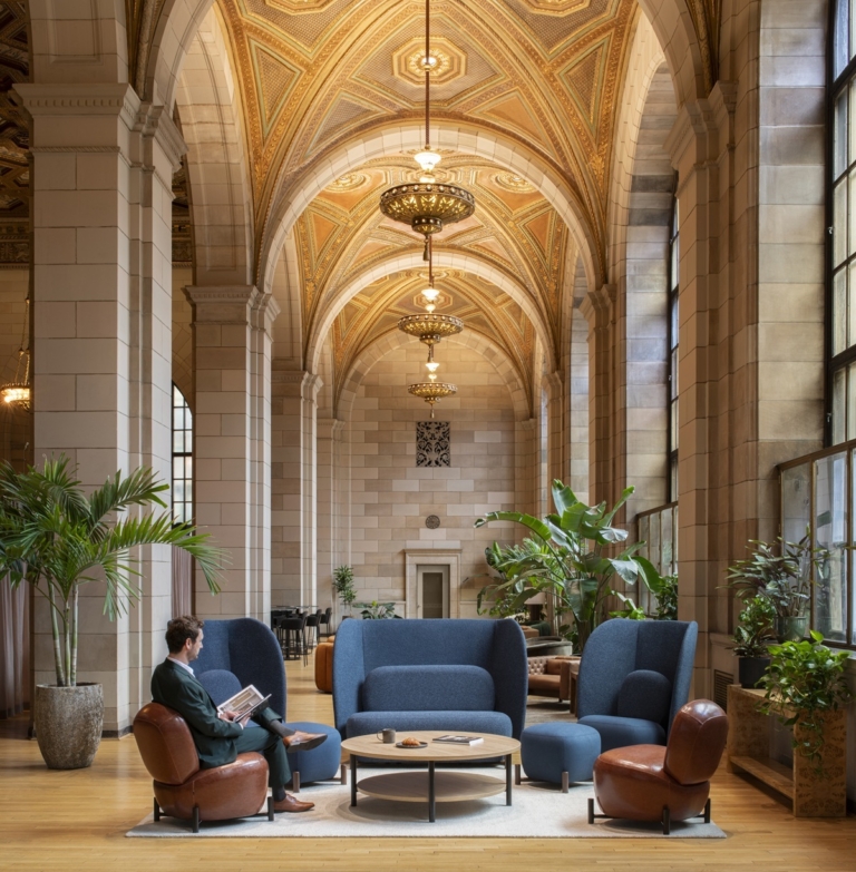 Opal - Lounge chair and Ottoman